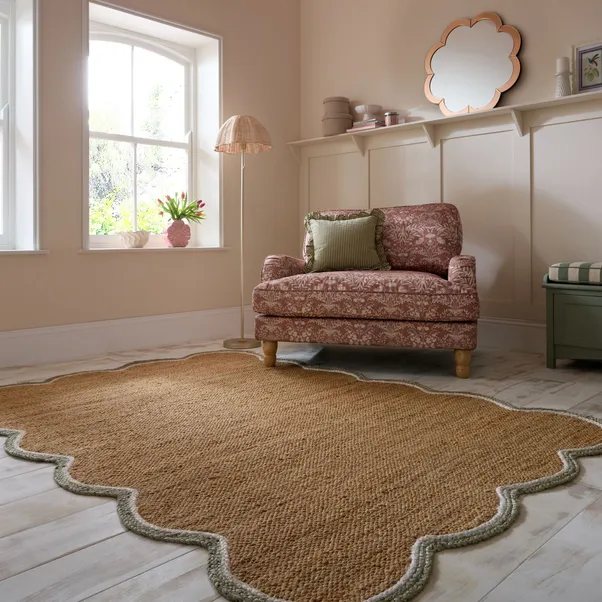 Natural Jute Scallop Rug